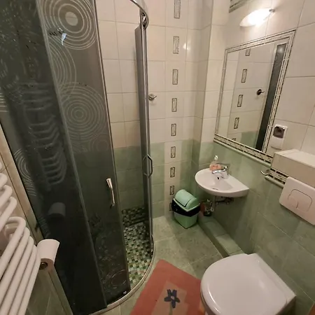 Krystian Гостевой дом 3*